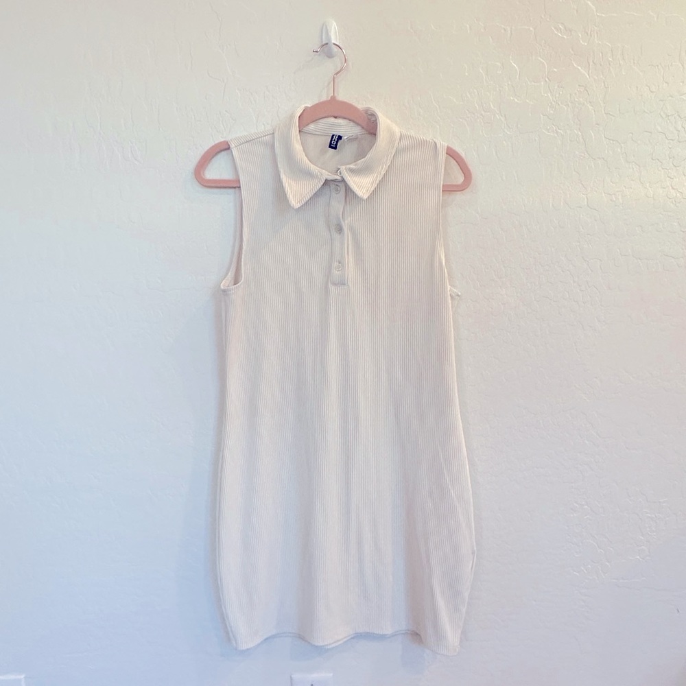 Cute H & M mini dress!! Size L